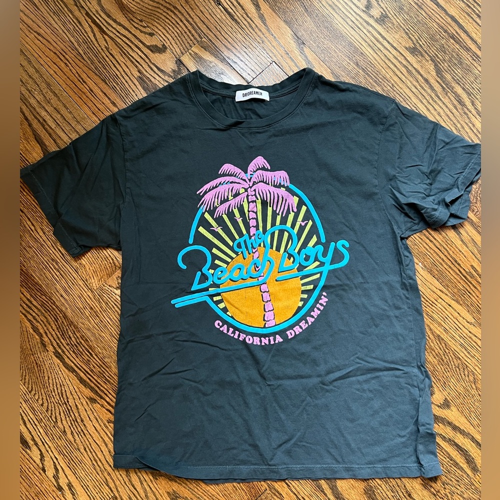 DAYDREAMER BEACH BOYS TEE